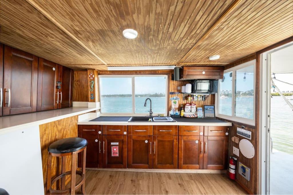 Hotel Beautiful Houseboat In Cayo Hueso Exterior foto