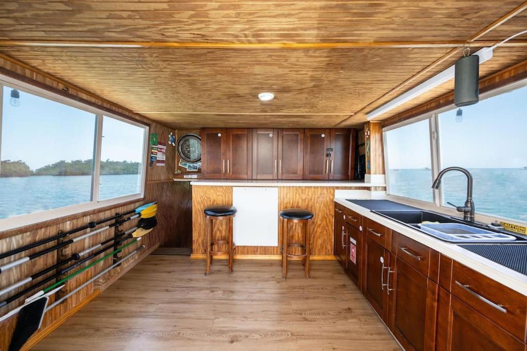 Hotel Beautiful Houseboat In Cayo Hueso Exterior foto
